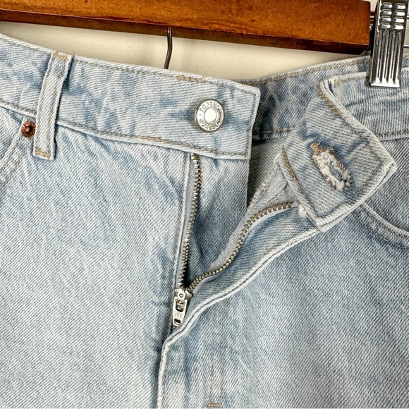 TOPSHOP Denim Shorts A-Line Mom Shorts Bleach Wash - Picture 14 of 17